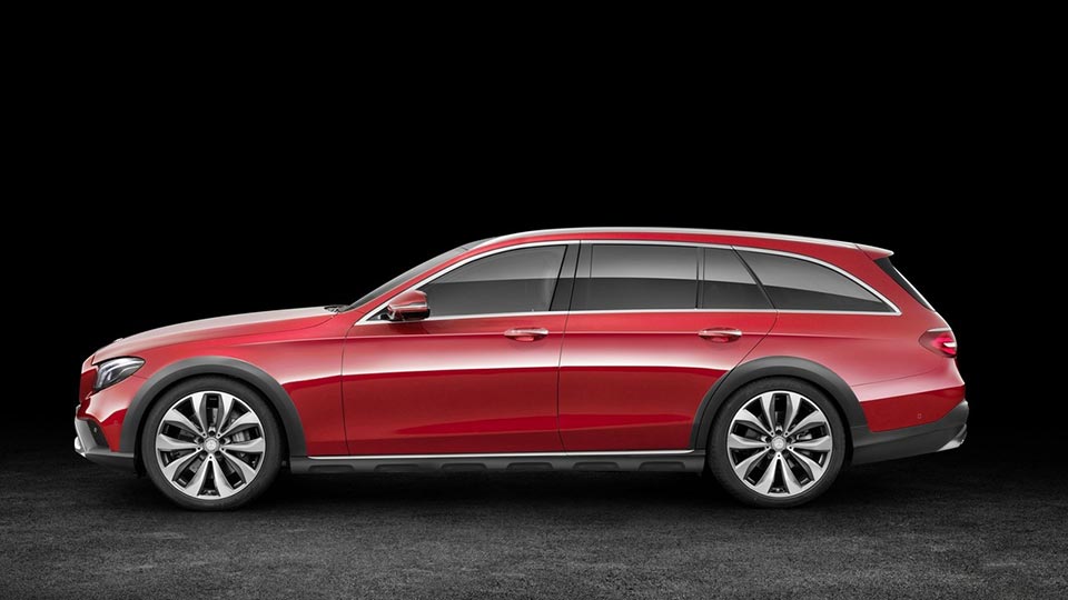 The side profile of the Mercedes-Benz