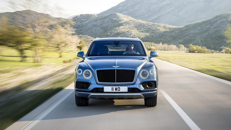 The Bentley Bentayga diesel at speed