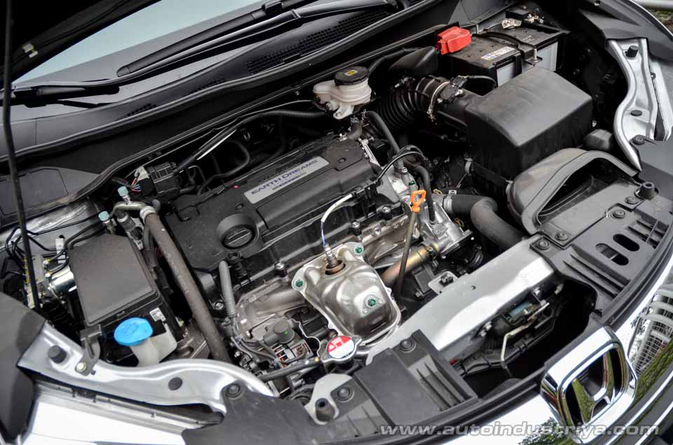 2016 Honda Odyssey EX engine