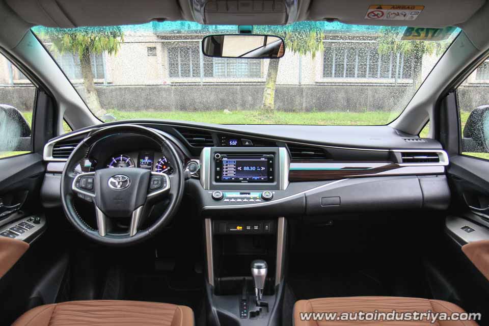 Inside the 2016 Innova 2.8 V