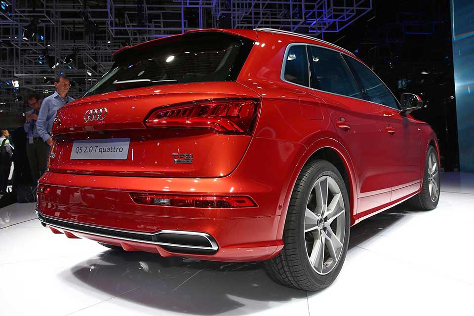 Rear quarter of the 2017 Audi Q5