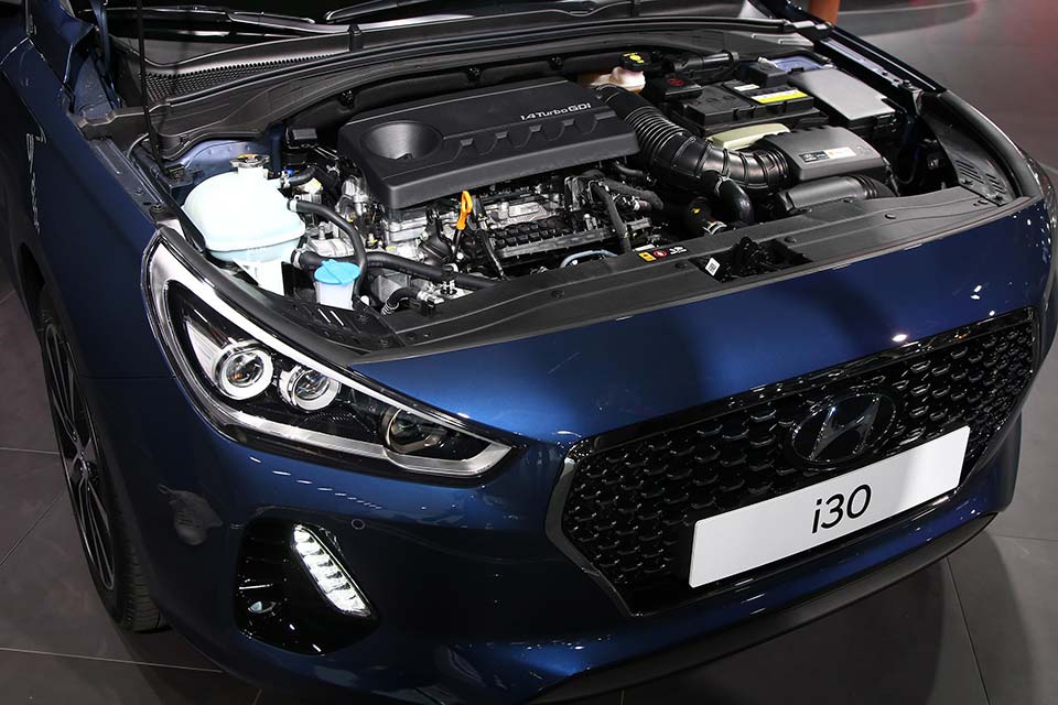 Under the hood of the 2017 Hyundai i30
