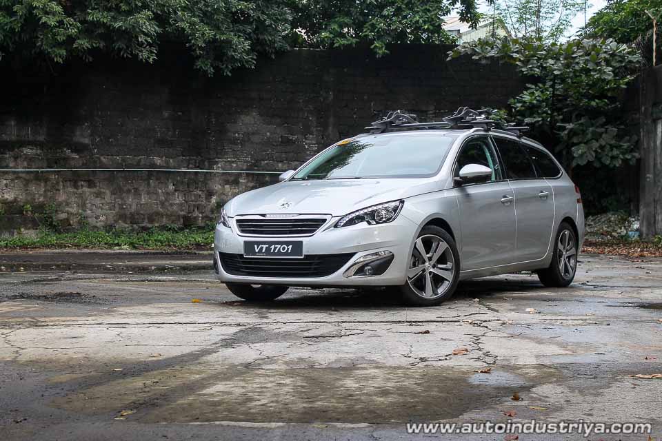 Peugeot 308 SW front