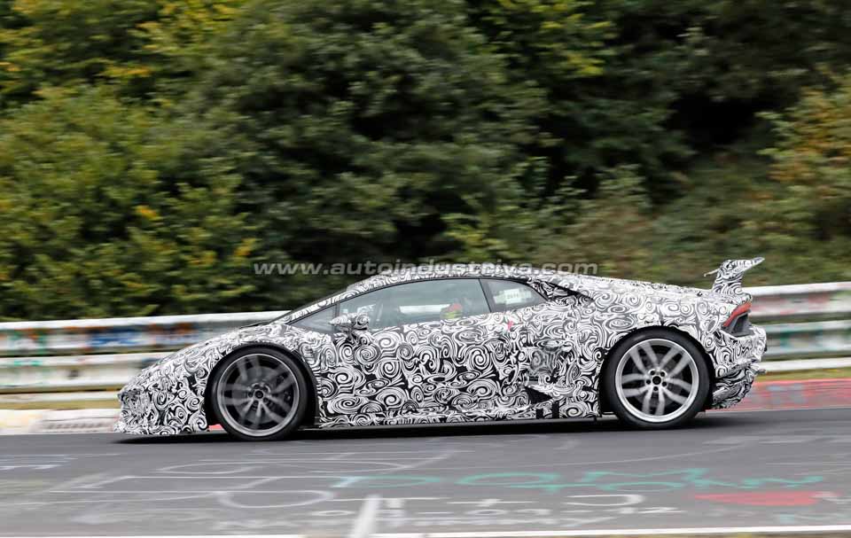 Huracan Superleggera side