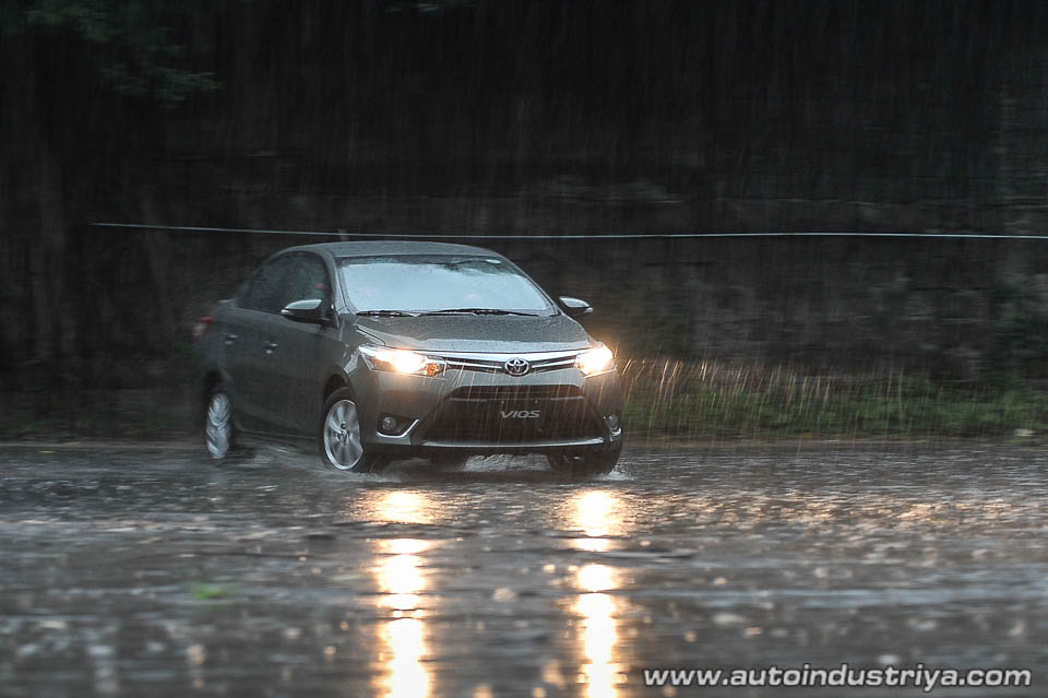 Toyota Vios running