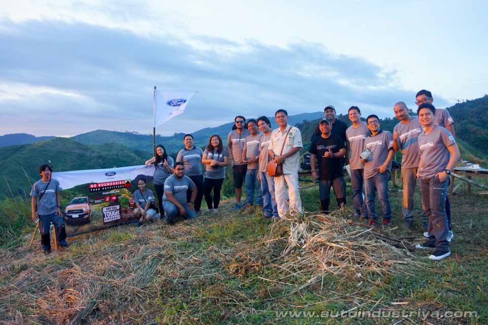 Group photo at the summit of Mt. Balagbag
