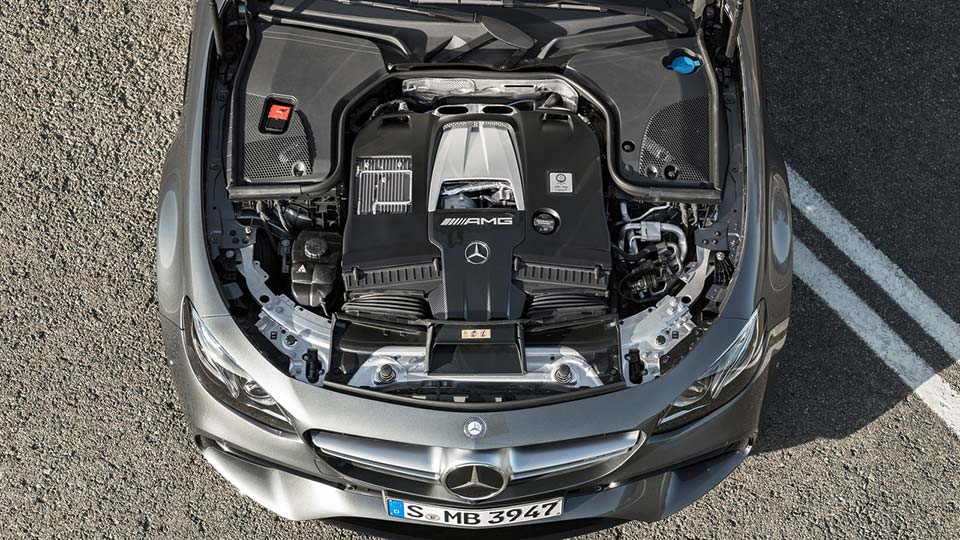 The 4.0-liter biturbo V8 in the 2018 Mercedes-AMG E63