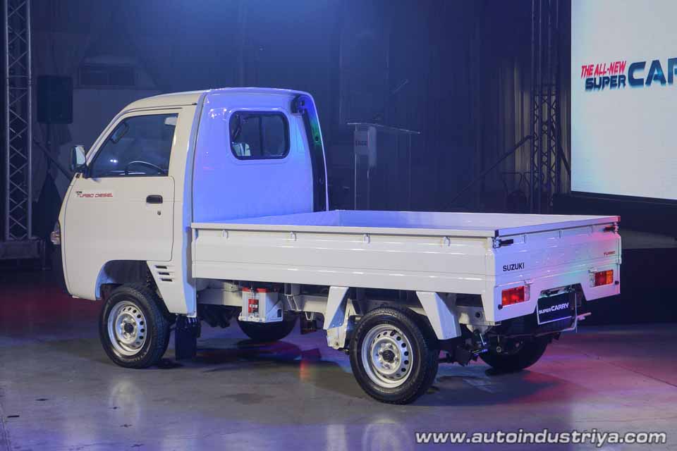 Rear quarter of the new Suzuki Super Carry