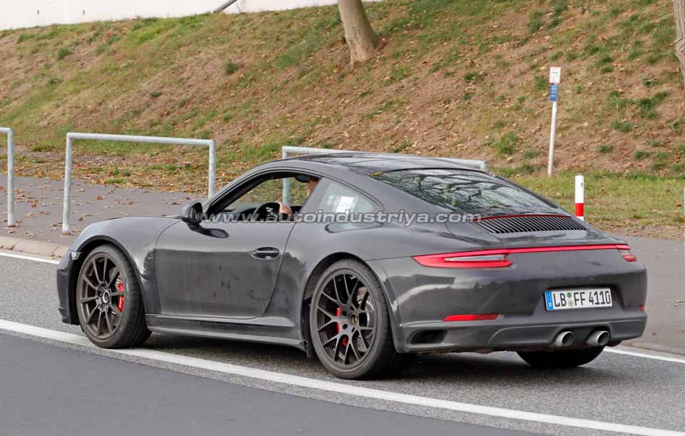 Porsche 911 test mule