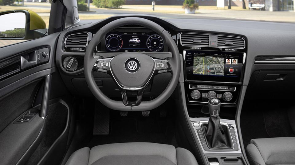 Interior of the 2017 Volkswagen Golf