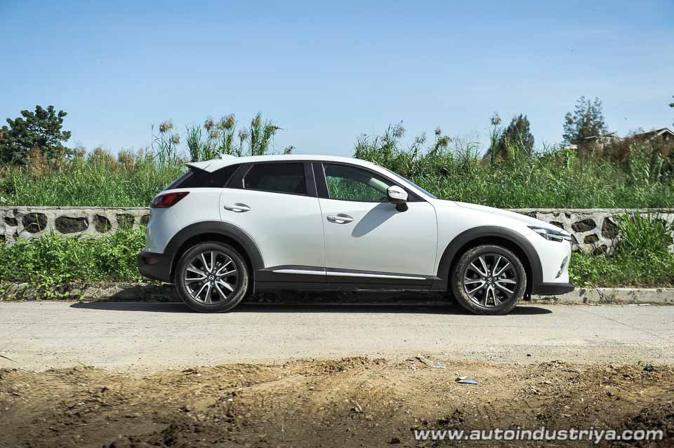 Mazda CX-3 side view