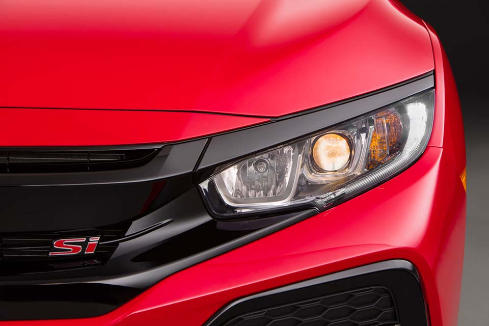 The Si badging on the tenth-gen Civic