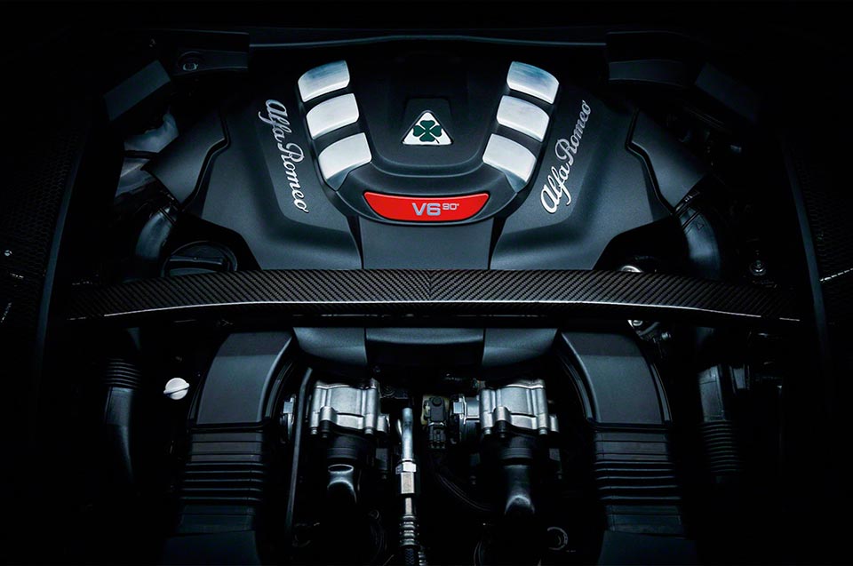 The 2.9-liter twin-turbo V6 of the Alfa Romeo Stelvio