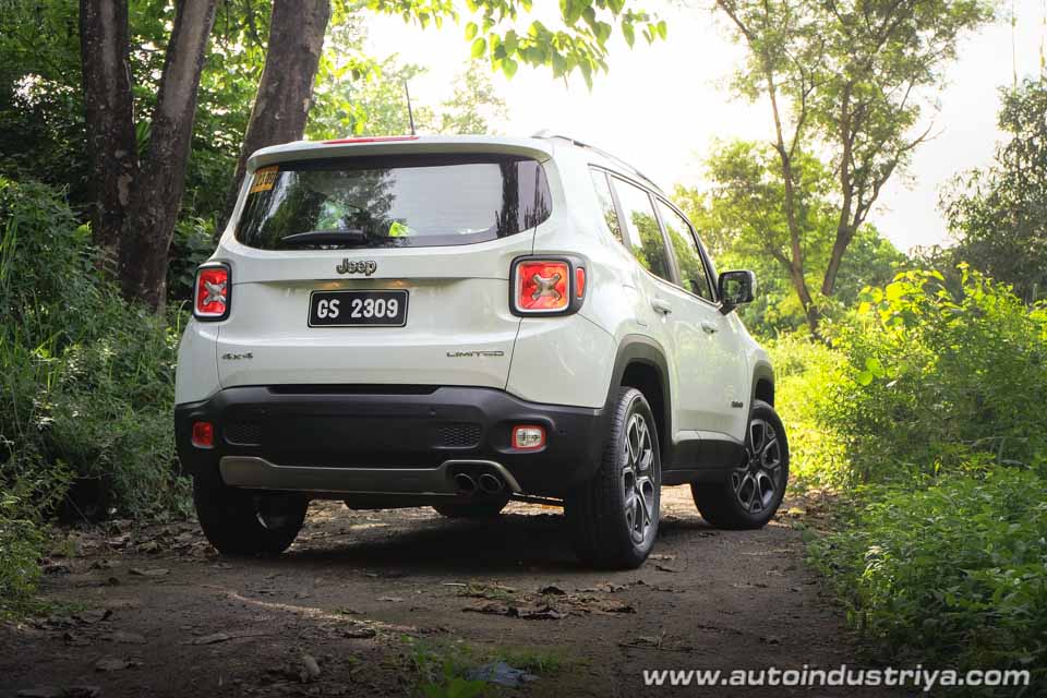 Jeep Renegade rear
