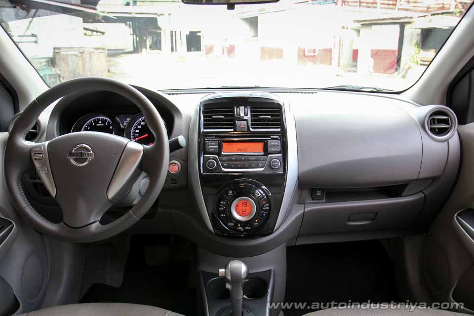 Inside the 2016 Nissan Almera VL