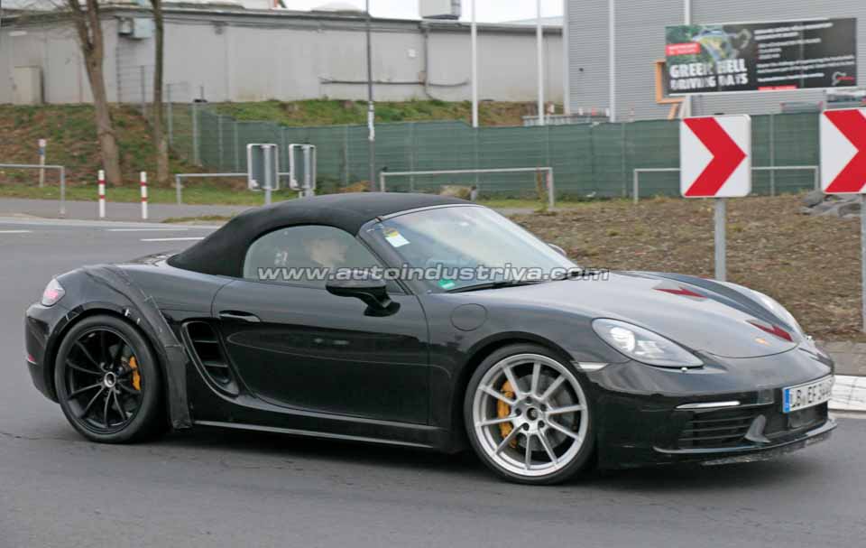Spied: Porsche conducting tests for new Boxster 718 GTS