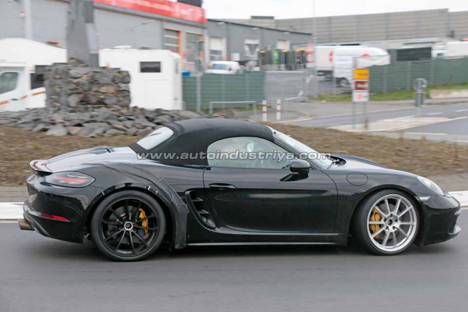 Spied: Porsche conducting tests for new Boxster 718 GTS
