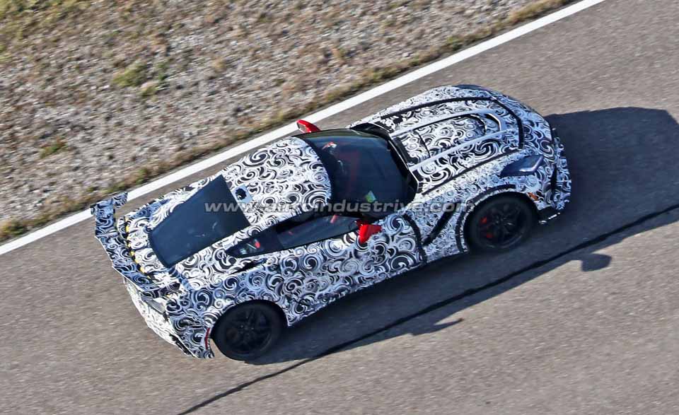 Spied: 2018 Chevrolet Corvette ZR1 bares aggressive aero pack