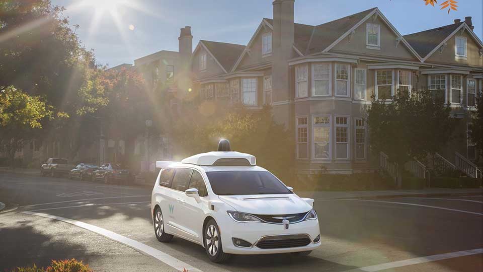 Google unveils self-driving Pacifica Hybrid minivan