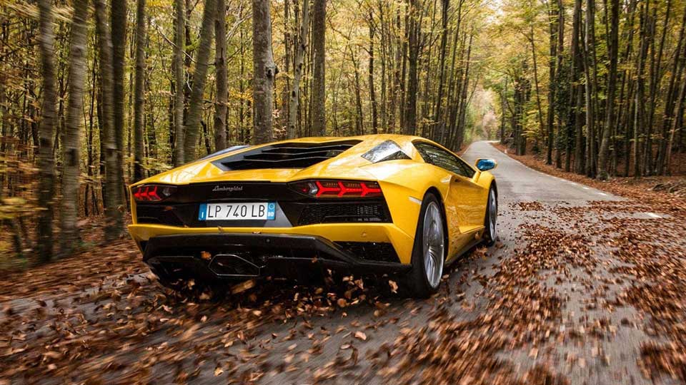 More powerful Lamborghini Aventador S unleashed
