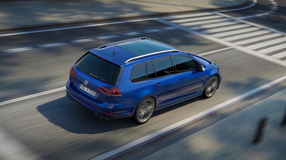 2017 Volkswagen Golf R refresh gets a makeover, new features