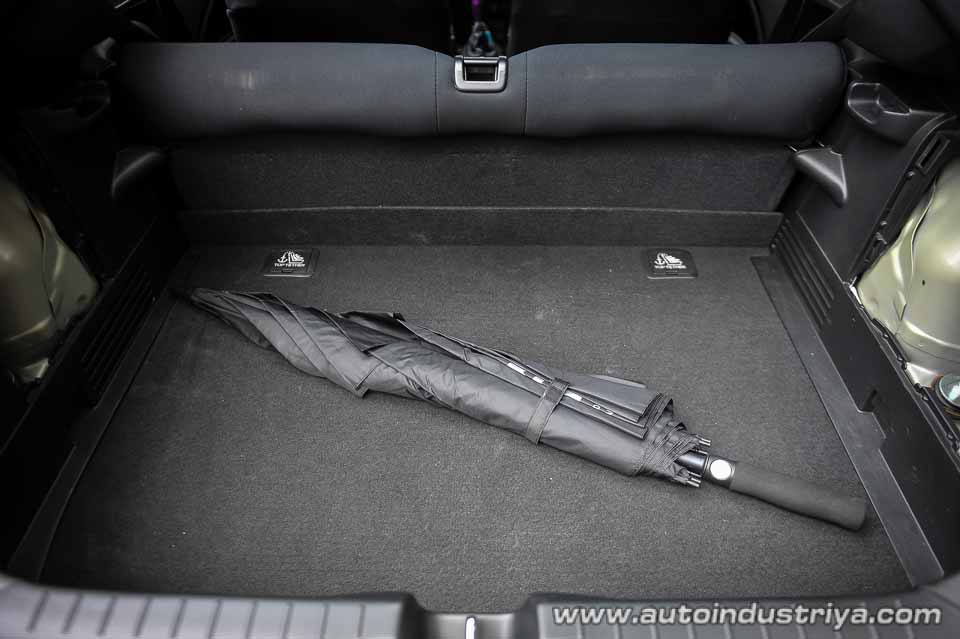 12 Surprisingly Handy Things To Have In Your Car