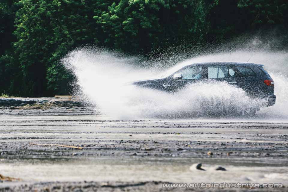 The Everest blasts through streams with no problems