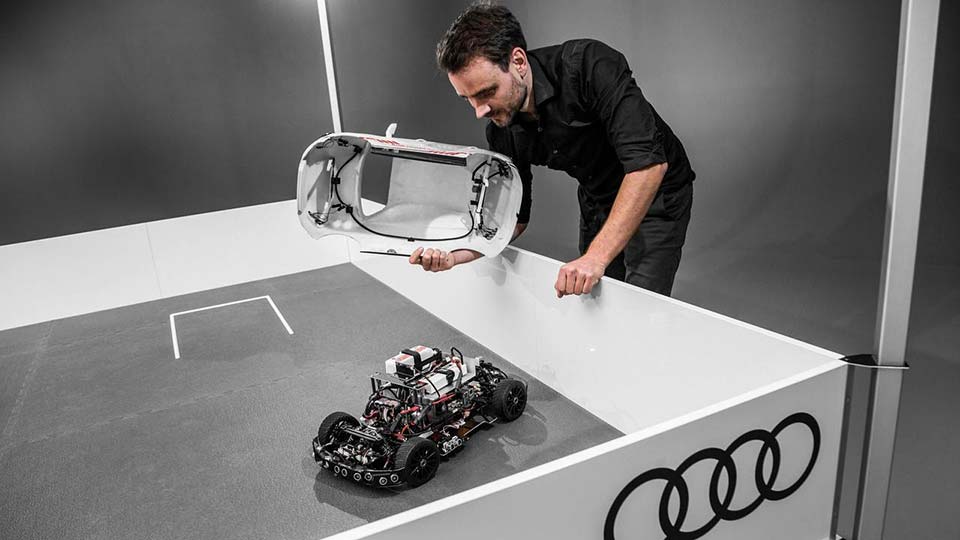 The inner workings of the Audi Q2 Deep Learning Concept