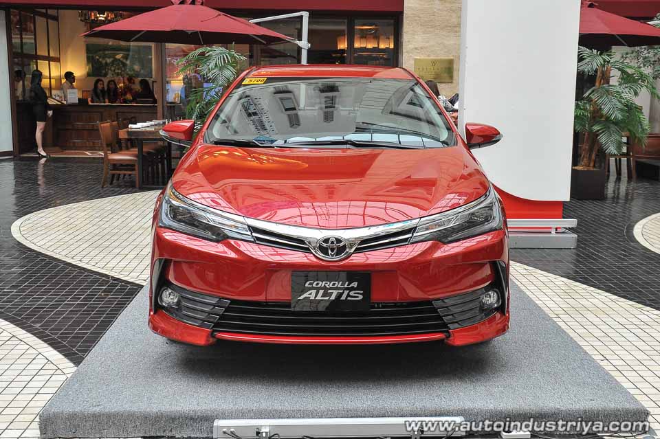 2017 Toyota Corolla Altis makes local debut 