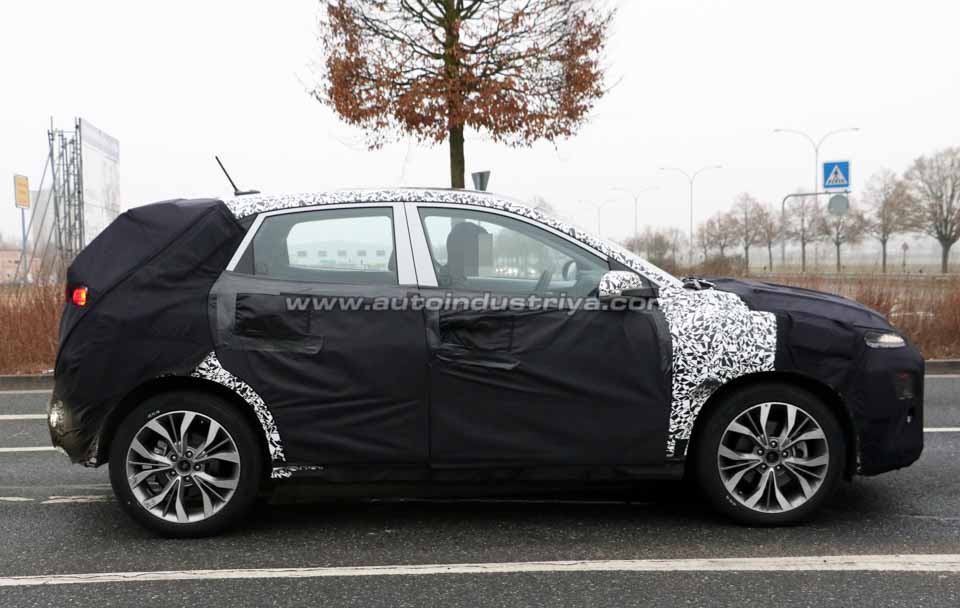 Spied: Hyundai seen testing funky-looking crossover anew
