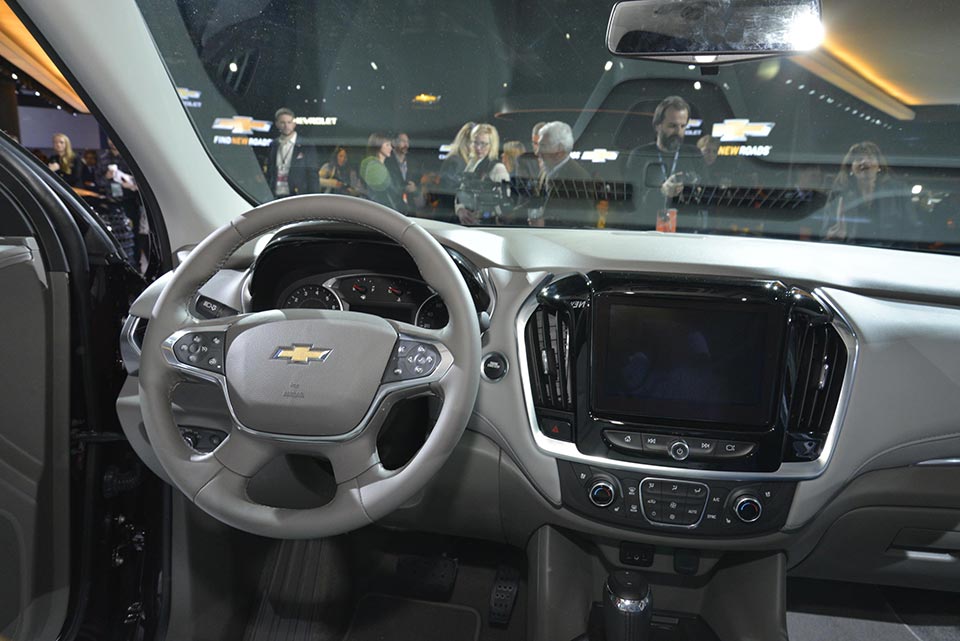 NAIAS 2017: Next-gen Chevrolet Traverse makes world debut