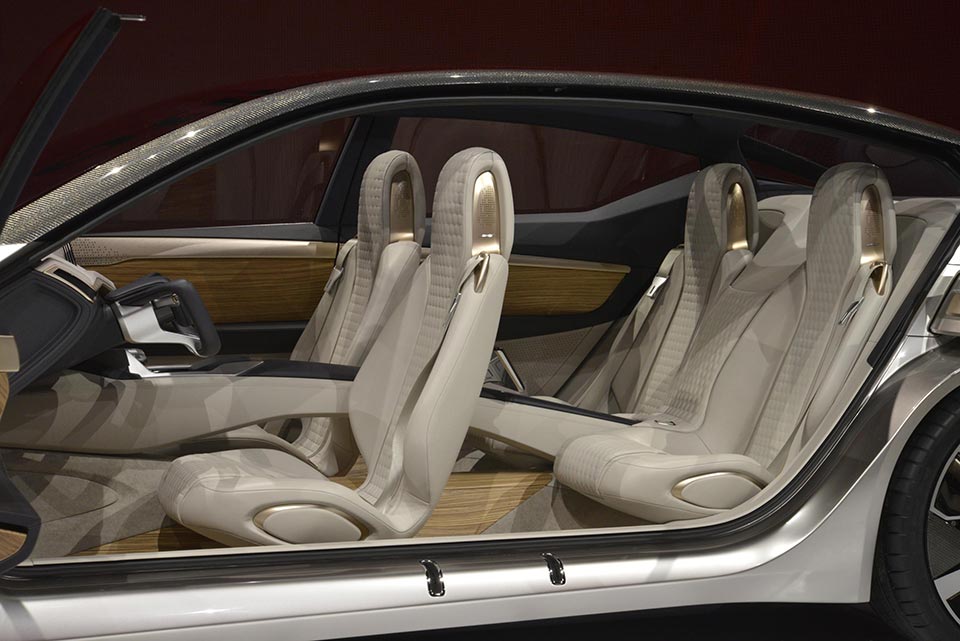 NAIAS 2017: Nissan V-Motion 2.0 concept looks into the future of design