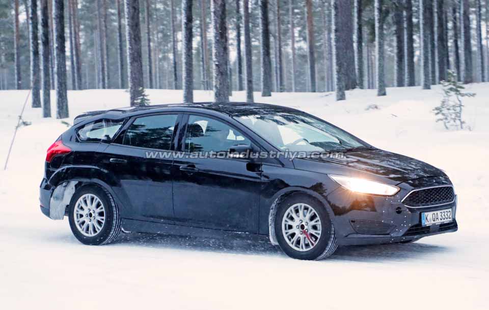 Spied: Ford testing next-gen Focus Wagon mule in the snow