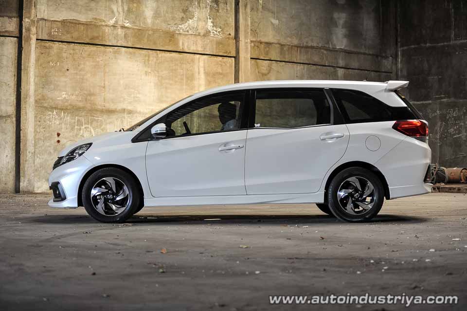 2016 Honda Mobilio RS