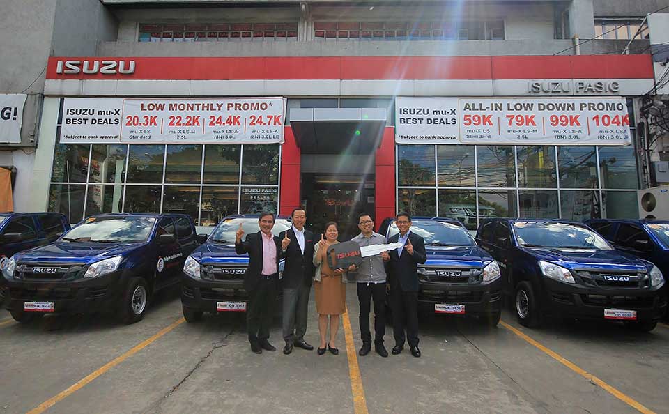 The new line of Isuzu Crosswind XLs and D-Max LTs bound for PSA