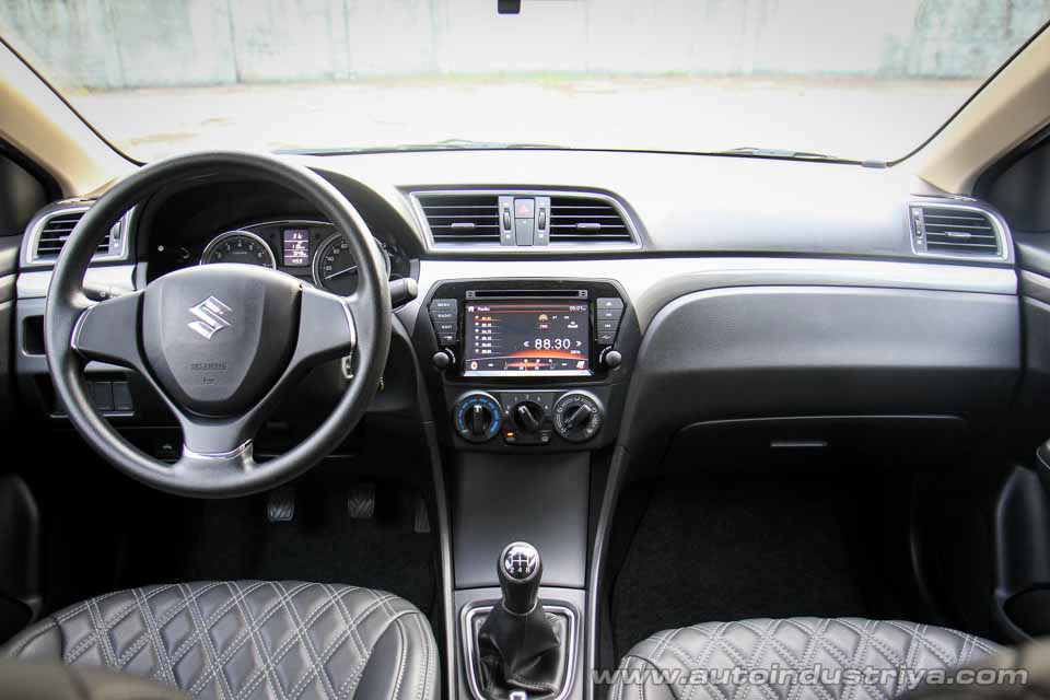 Interior of the Suzuki Ciaz GL M/T
