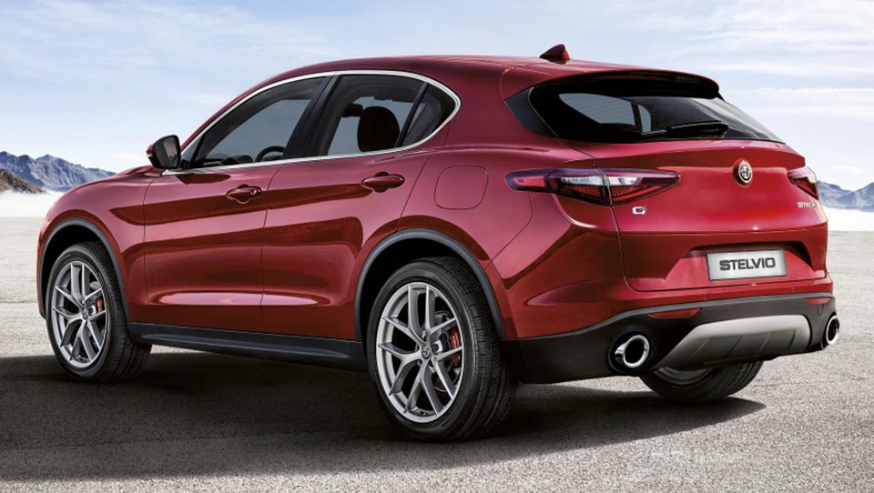 Alfa Romeo reveals 2017 Stelvio First Edition