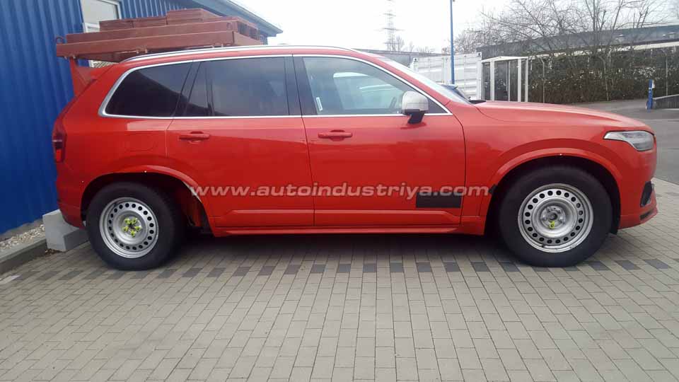 Spied: Mysterious large Volvo in the works
