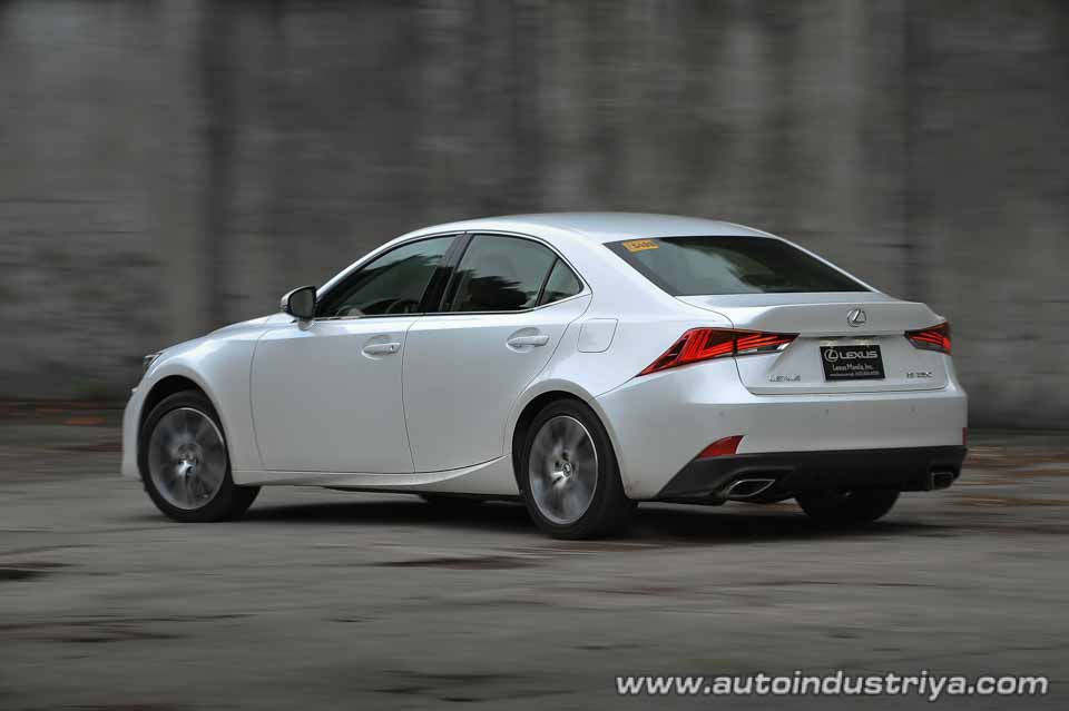 2017 Lexus IS 350