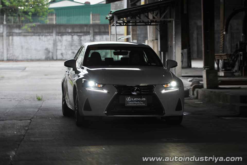2017 Lexus IS 350