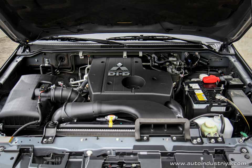 The 3.2-liter SOHC turbo-diesel with VGT