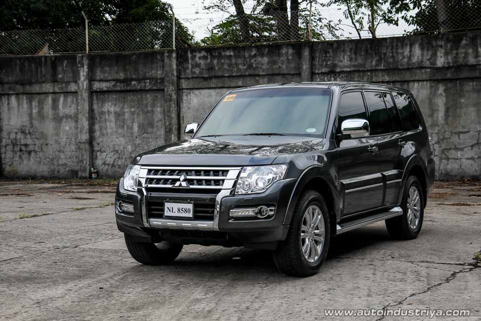 The Mitsubishi Pajero finished in Eiger Gray Metallic