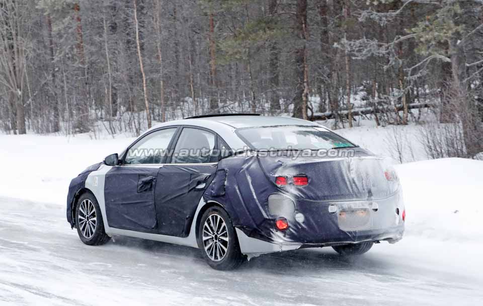 Spied: Mystery Hyundai sedan seen testing