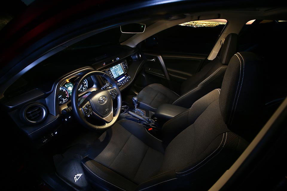 Inside the 2018 Toyota RAV4 Adventure