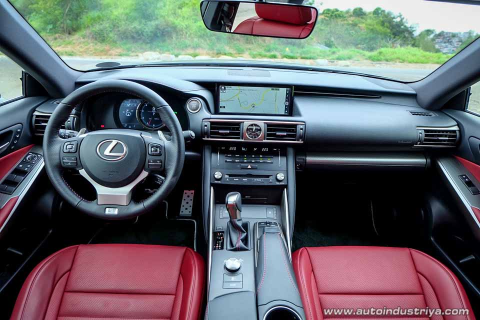 2017 Lexus IS 350 F Sport