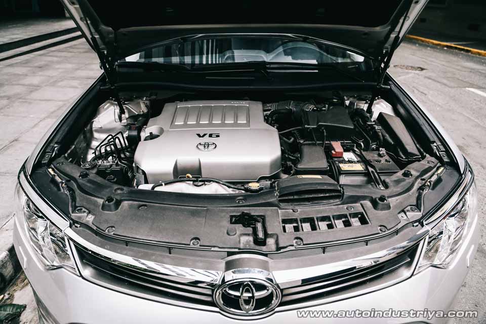 The 3.5-liter 2GR-FE V6 powering the 2016 Toyota Camry