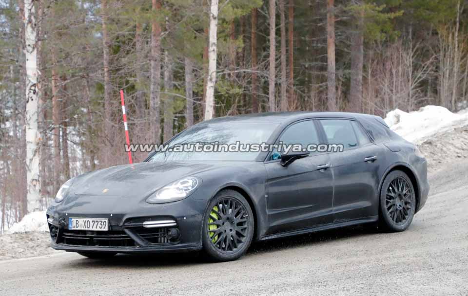 Spied: Porsche testing wagon version of the Panamera