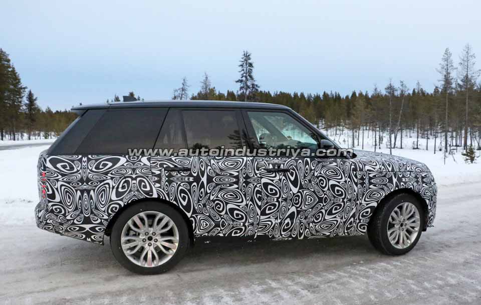 Side profile of the Range Rover hybrid