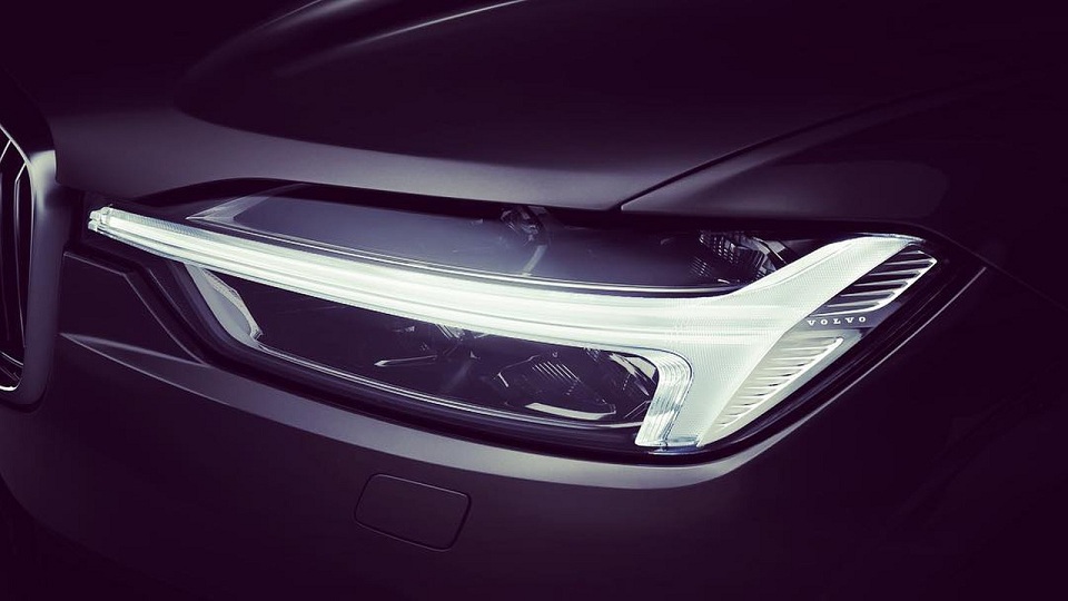 A closer look at the Thor's Hammer headlights on the XC60