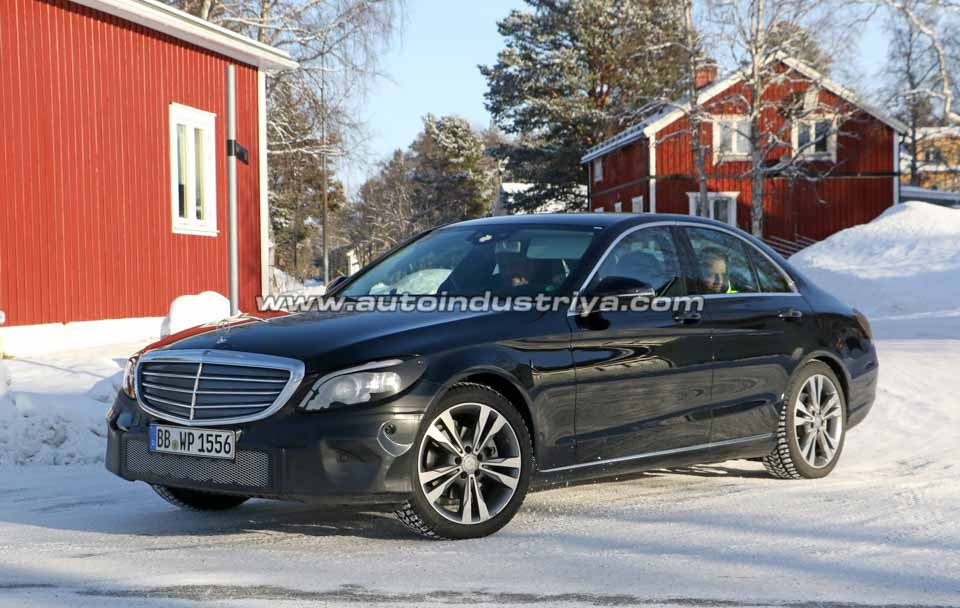 Spied: 2018 Mercedes-Benz C-Class gets a refresh